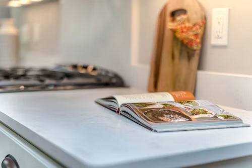 Why Quartz Countertops Are Taking Over Modern Bathrooms